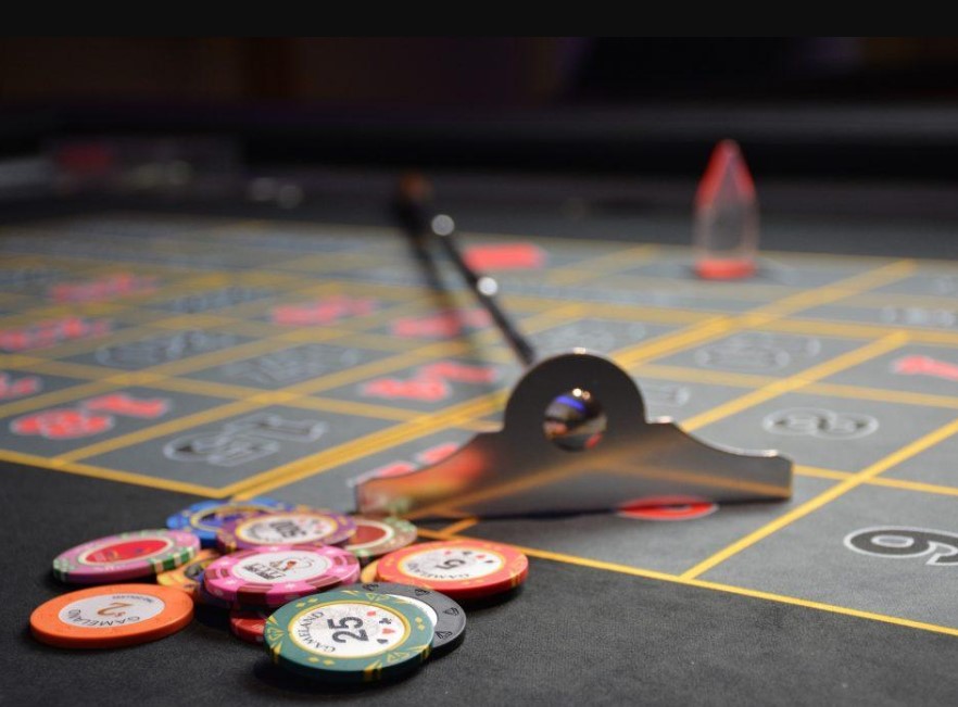 How do Casinos Make Money on Poker