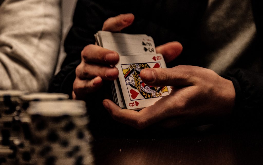 How to play 3 card poker in Vegas